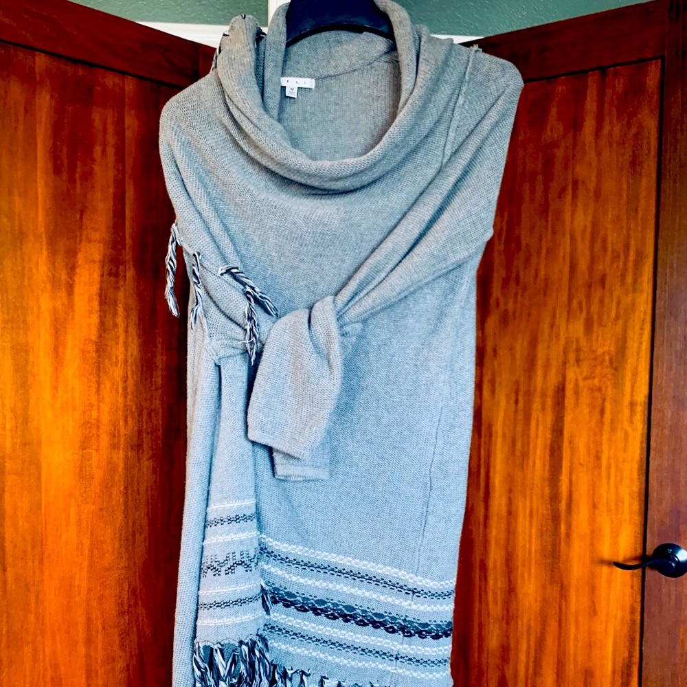 CABI SWEATER WRAP